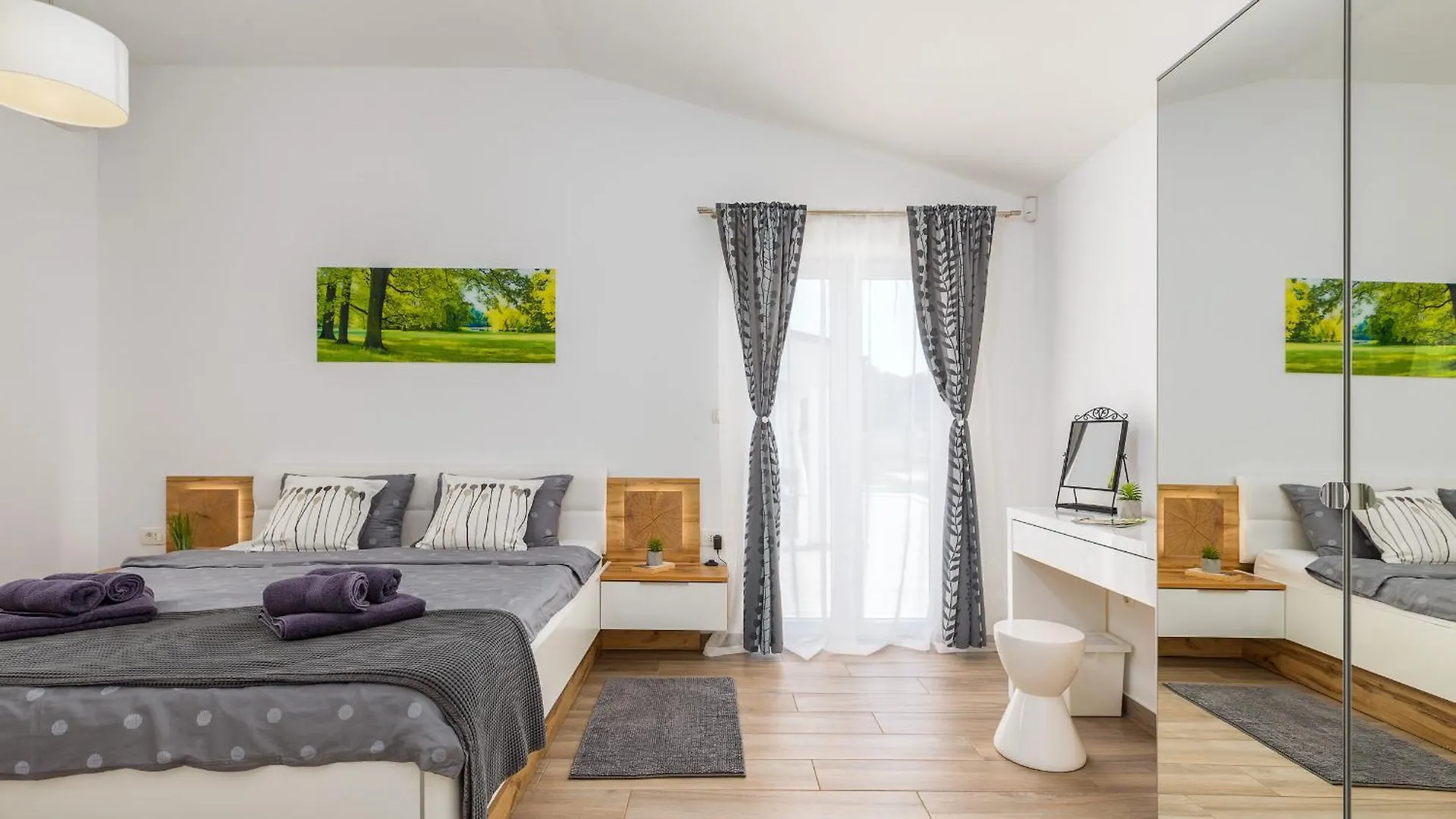 Villa Milemanda For 8 People Near Pula With Children Playground Only 300 Meters From The Beach Pomer